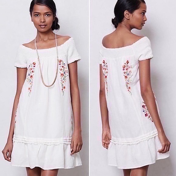 Anthropologie Dresses & Skirts - Anthropologie Moulinette Soeurs Malee Smocked Floral Embroidered Dress Maeve